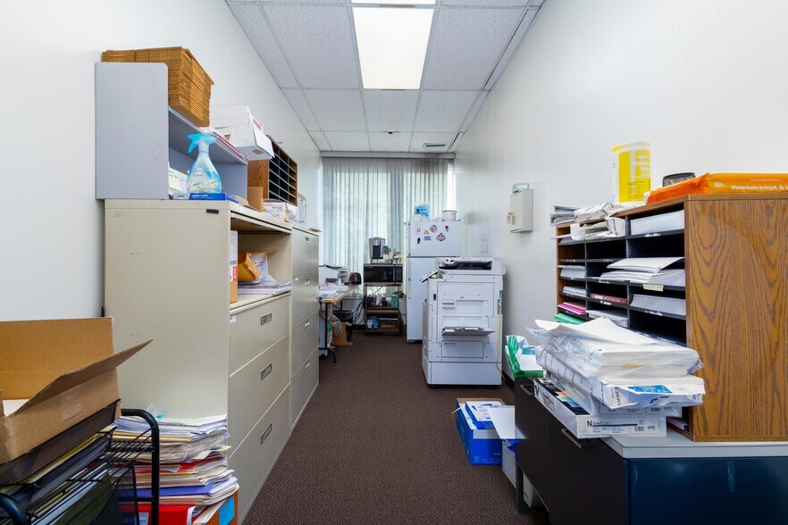 More Photos Of 630 Market St, Steubenville Office For Sale