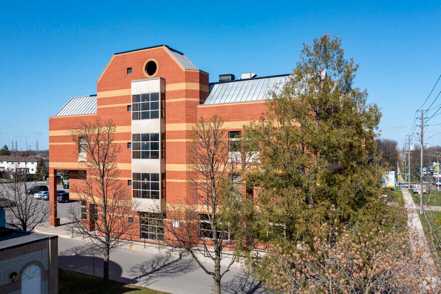 More Photos Of 3850 Finch Ave, Toronto Office For Sale