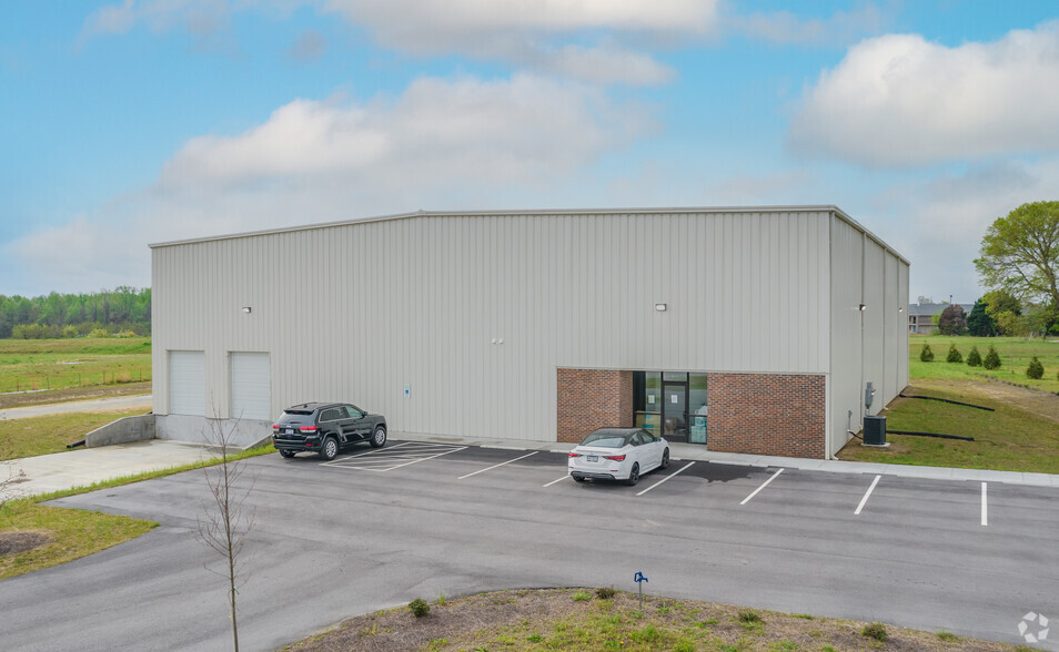 Primary Photo Of 260 Corinth Ave, Dunn Warehouse For Lease