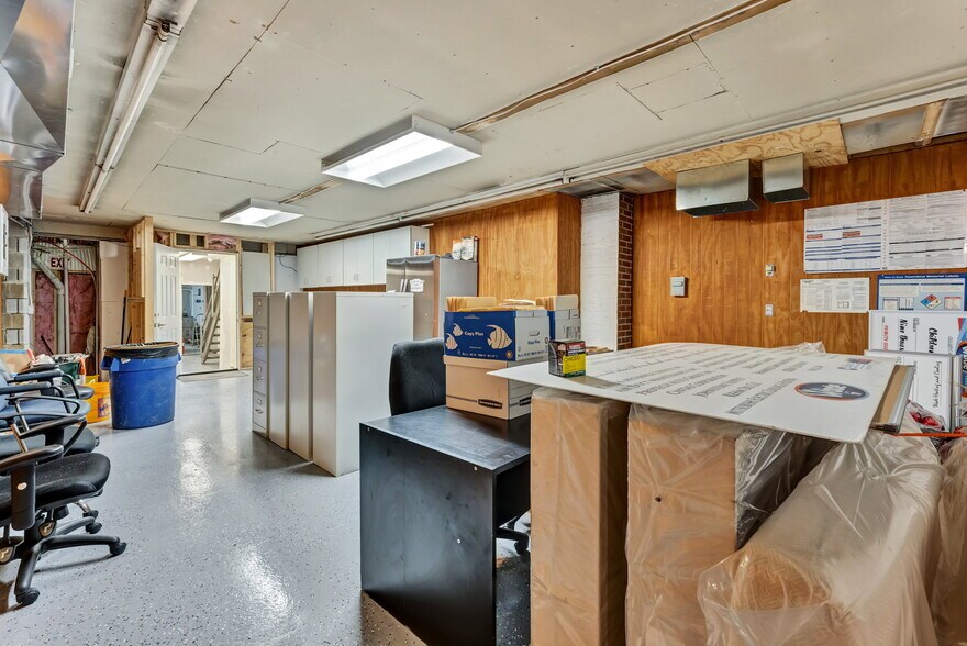 More Photos Of 203 Hershinger Rd, Coraopolis Office For Sale