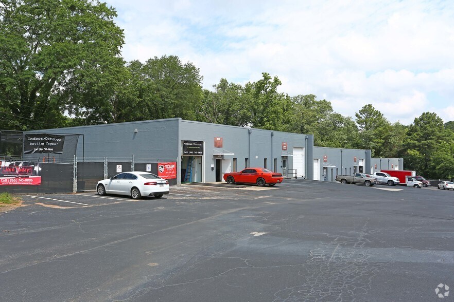 More Photos Of 624-640 Valleybrook Rd, Scottdale Unknown For Lease