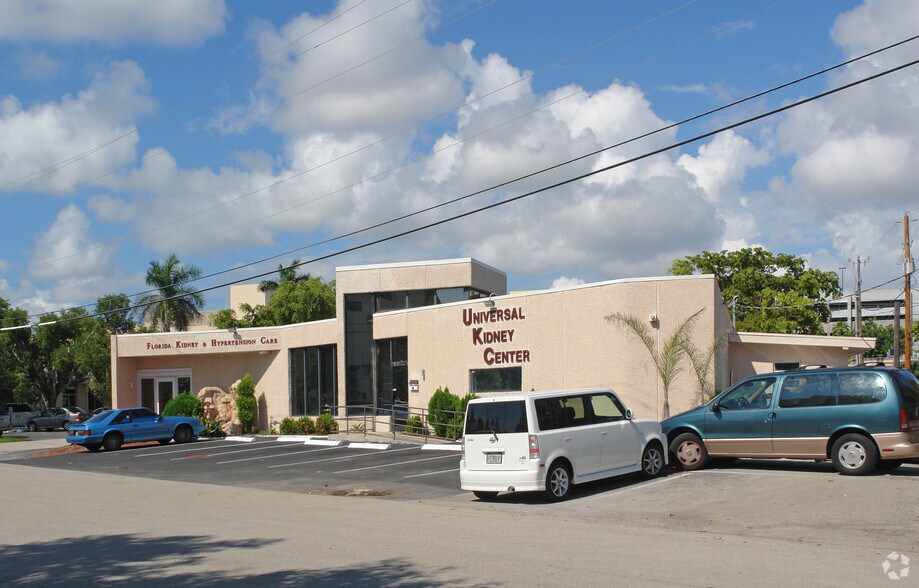 More Photos Of 4875 NE 20th Ter, Fort Lauderdale Medical For Lease