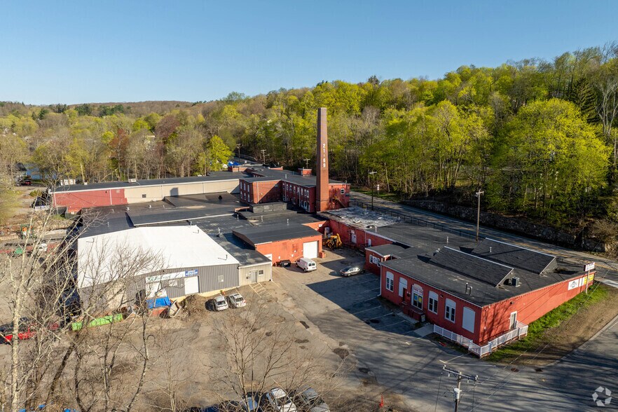 More Photos Of 21-69 S Main St, Leicester Service For Sale
