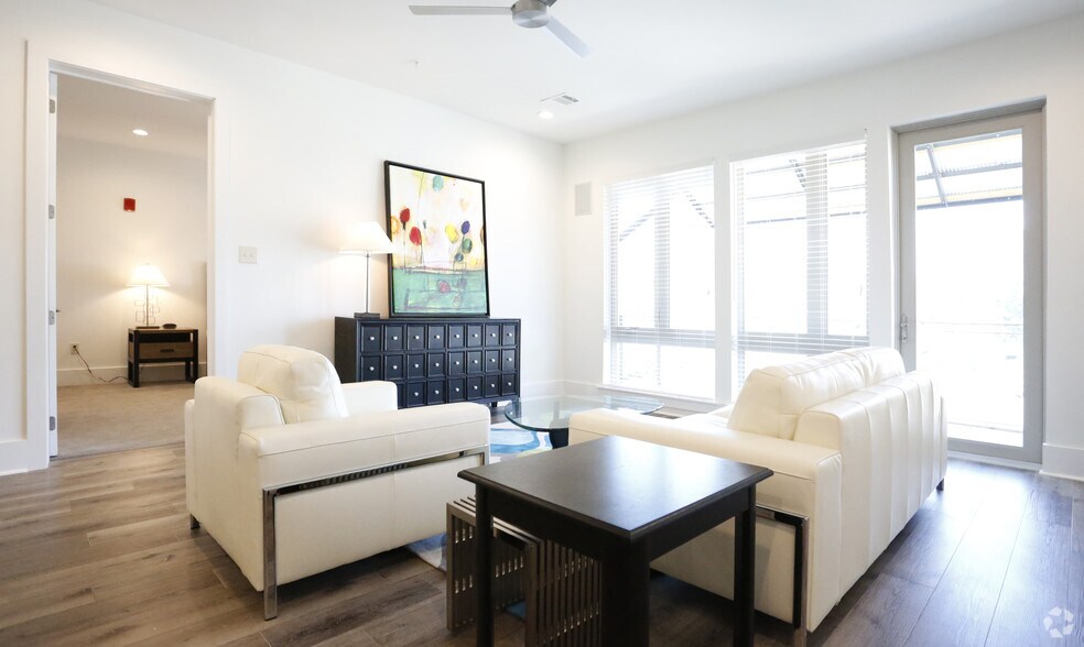 More Photos Of 141 Napoleon St, Baton Rouge Multifamily For Sale