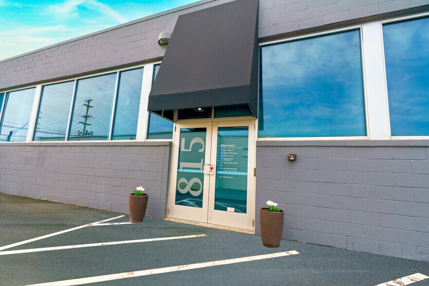 More Photos Of 815 Grandview Ave, Columbus Loft Creative Space For Lease