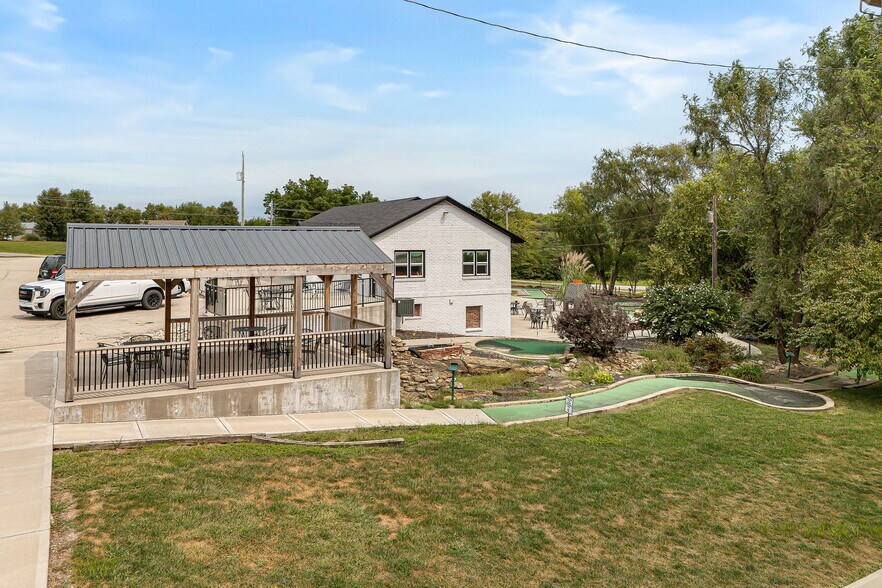 More Photos Of 6480 SE Highway 169, Saint Joseph Sports And Entertainment For Sale