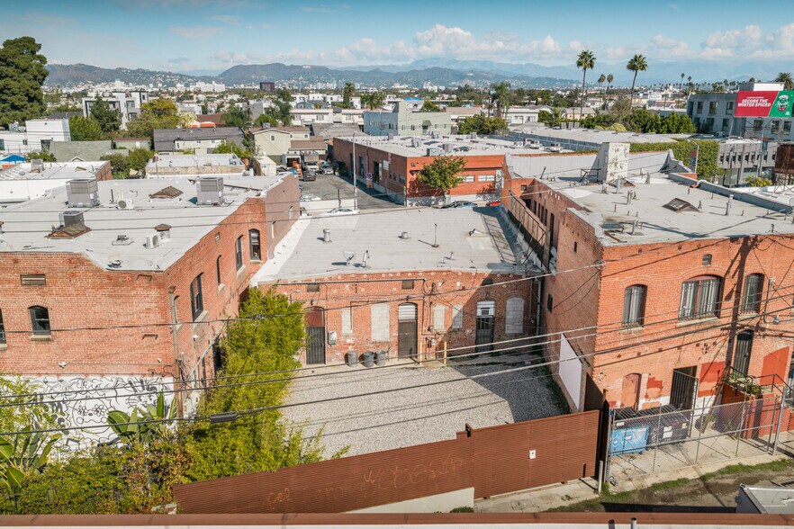 More Photos Of 4650 W Washington Blvd, Los Angeles Storefront For Lease