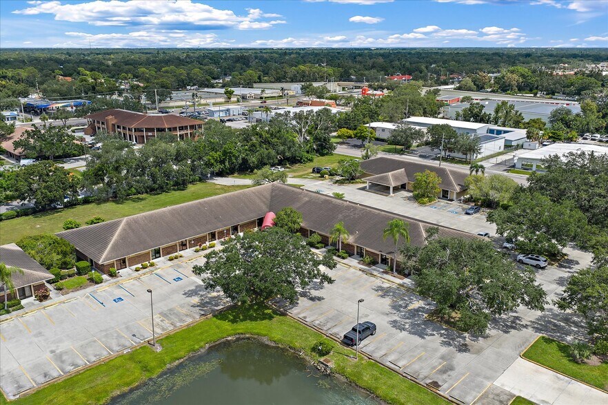 More Photos Of 4012-4020 Sawyer Rd, Sarasota Medical For Lease