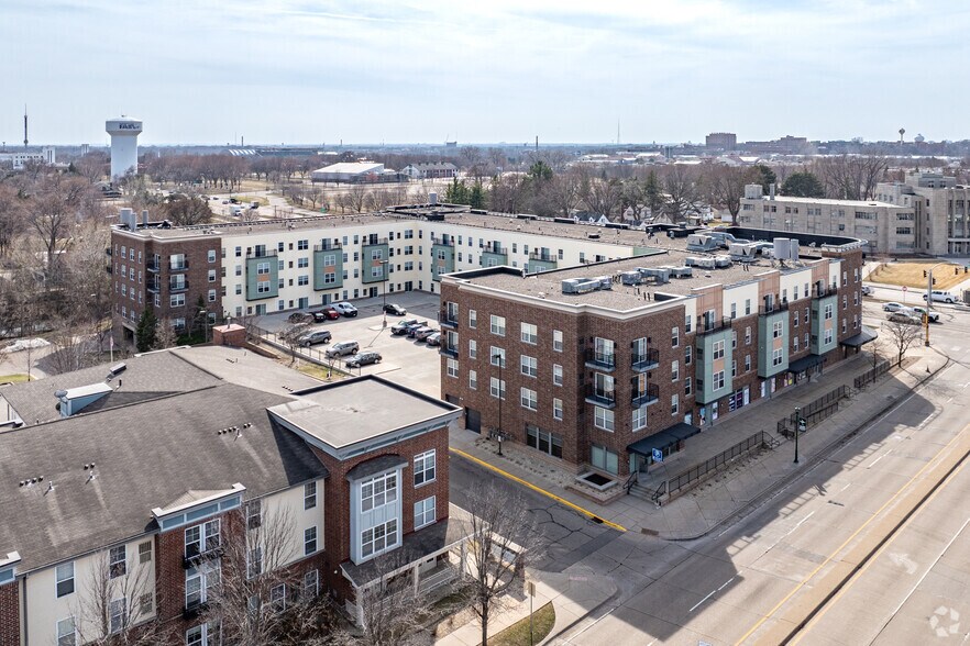 More Photos Of 1550 Larpenteur Ave W, Falcon Heights Apartments For Lease