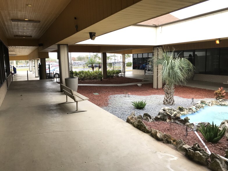 More Photos Of 10730 US Hwy 19, Port Richey Restaurant For Sale