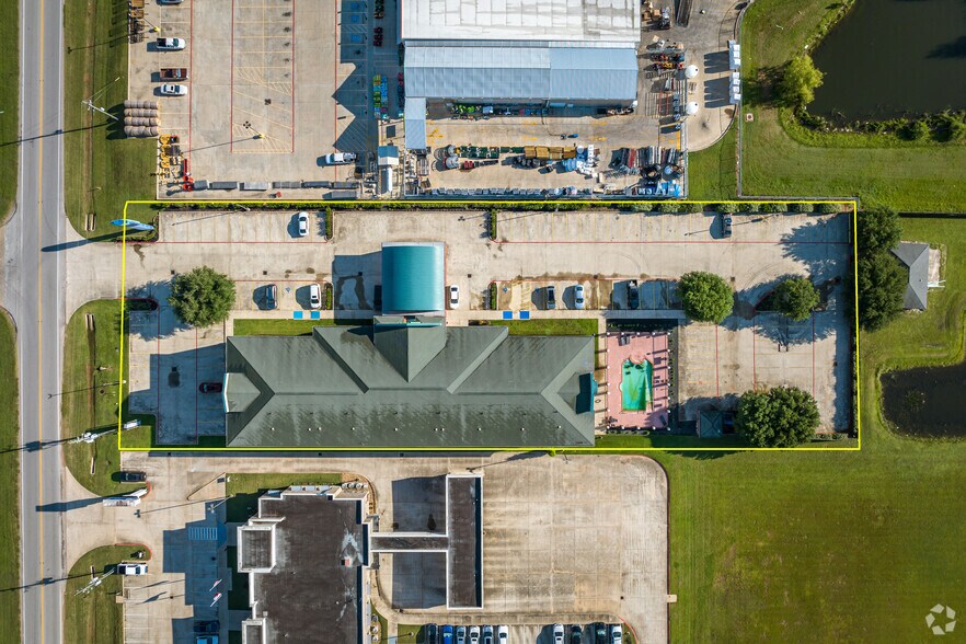 More Photos Of 31380 FM 2920 Rd, Waller Hotel For Sale