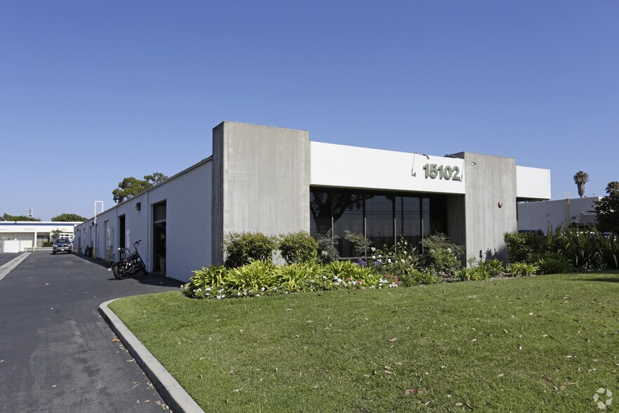More Photos Of 15102 Bolsa Chica St, Huntington Beach Light Manufacturing For Lease