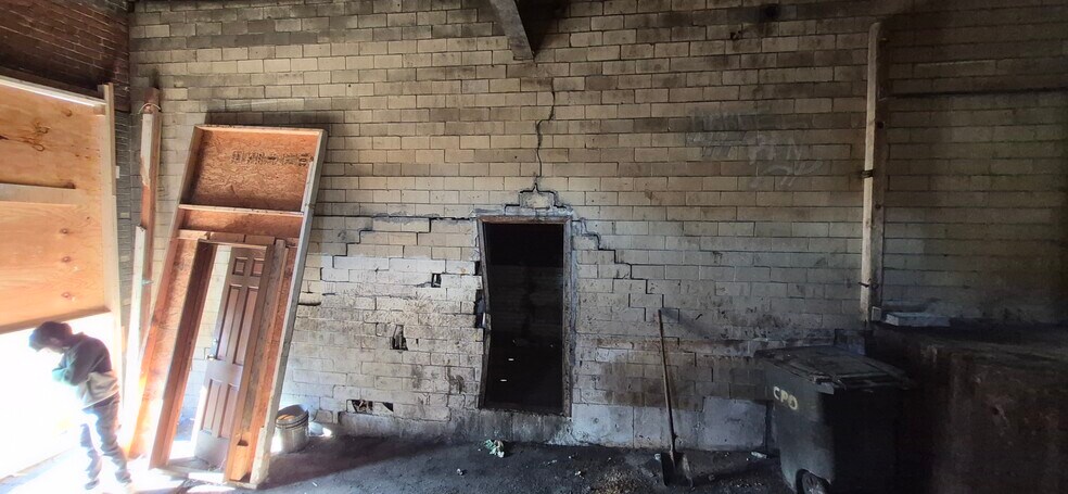 More Photos Of 550 Oliver St, Cincinnati Warehouse For Sale