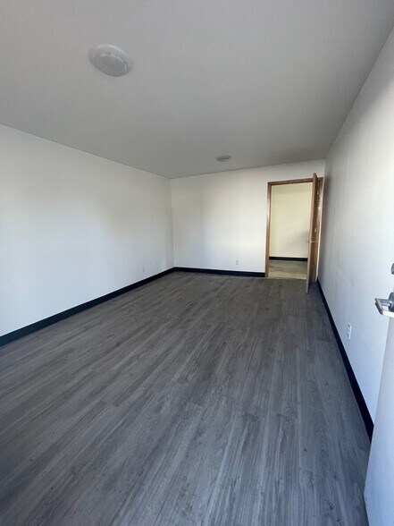 More Photos Of 1292-1308 W 635 S, Orem Unknown For Lease