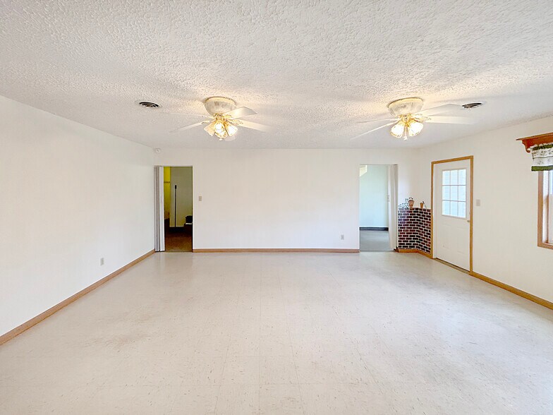 More Photos Of 2625 Industrial Dr, Bedford Religious Facility For Sale