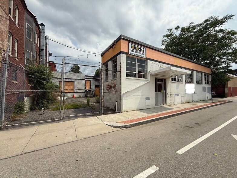 More Photos Of 74 Water St, Worcester Warehouse For Sale