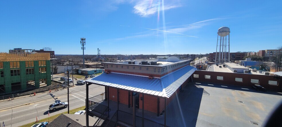 More Photos Of 305 E Virginia St, McKinney Office For Sale
