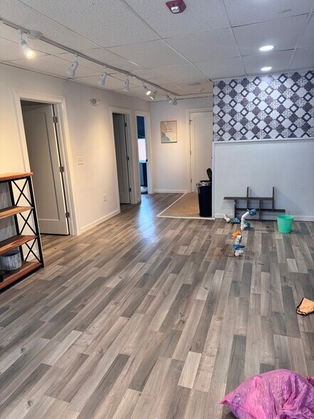 More Photos Of 175 Haven St, Reading Office For Lease