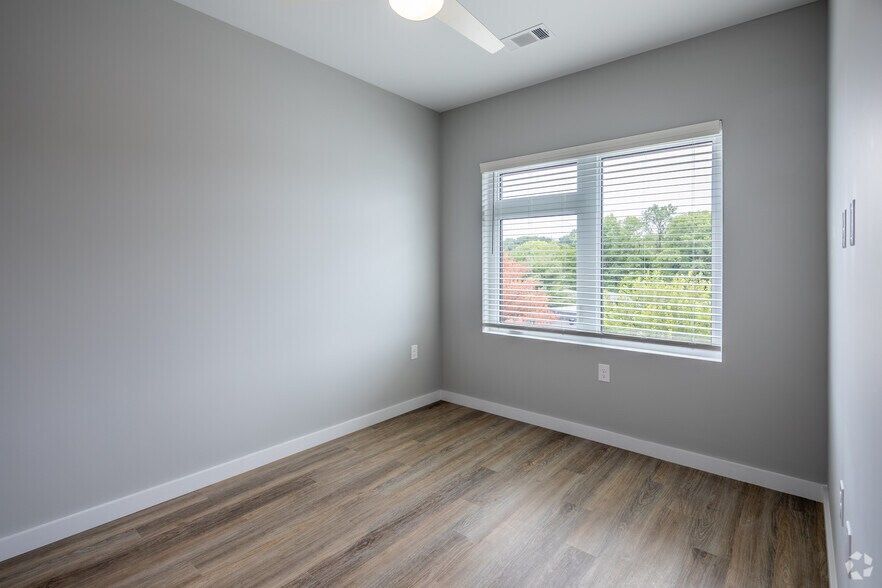 More Photos Of 4040 Travis Dr, Nashville Apartments For Sale