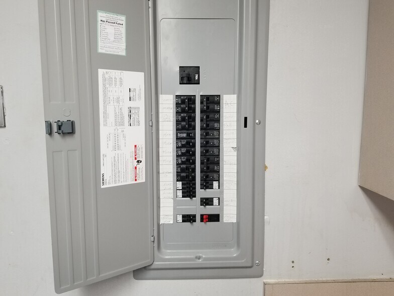 More Photos Of 4700 Stamp Rd, Marlow Heights General Retail For Lease