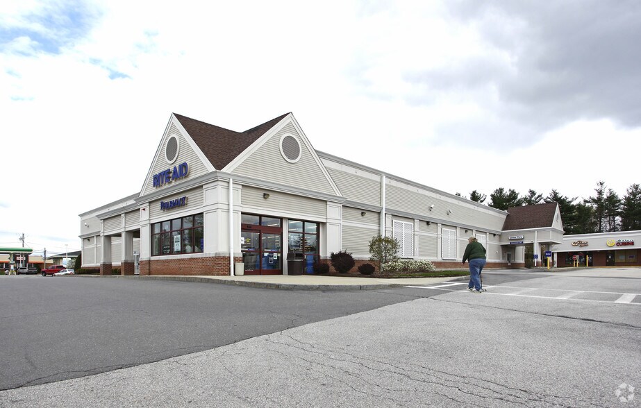 Primary Photo Of 123 Nashua Rd, Londonderry Drugstore For Lease