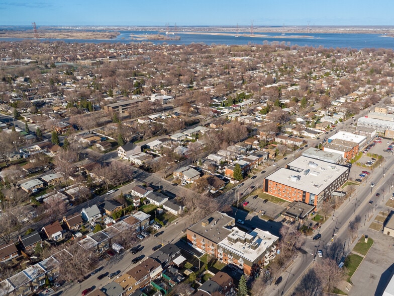 More Photos Of 12081 Rue De Montigny, Montréal Apartments For Sale