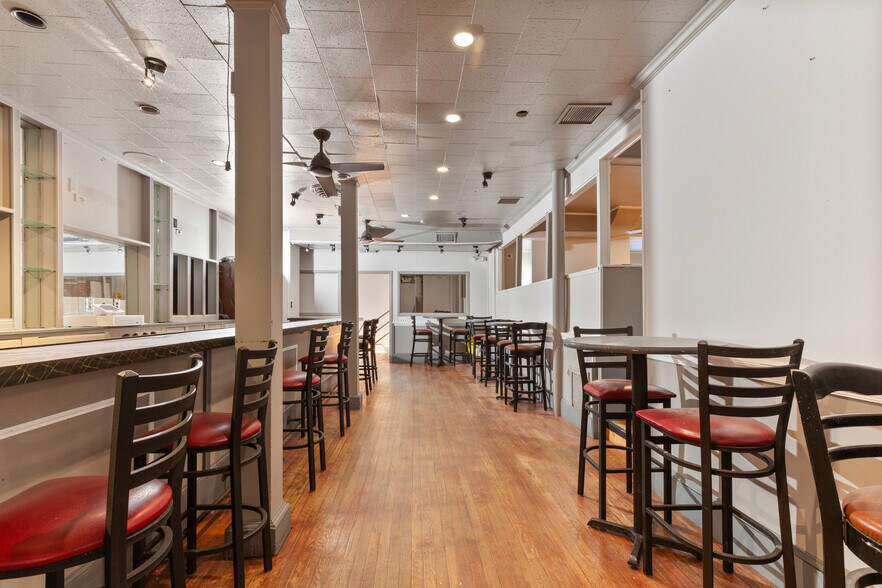 More Photos Of 194-198 Main St, Emmaus Restaurant For Sale