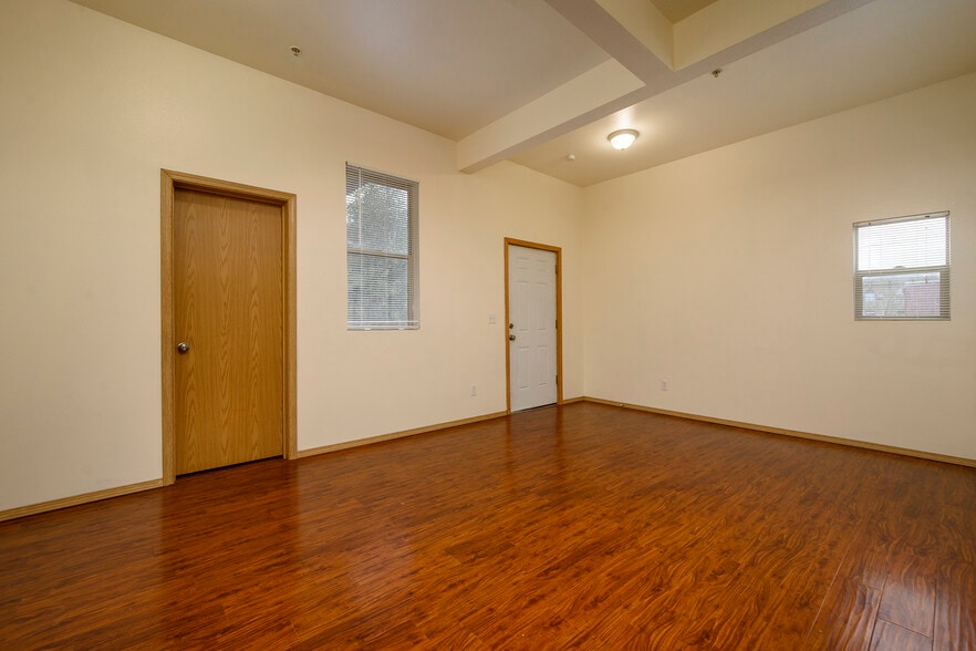 More Photos Of 707-709 S I St, Tacoma Apartments For Sale