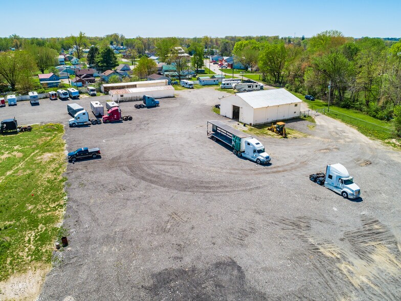 More Photos Of 127 Basin St, Hebron Warehouse For Lease