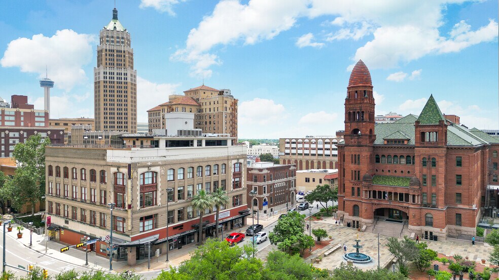 More Photos Of 126 E Main Plz, San Antonio Apartments For Sale