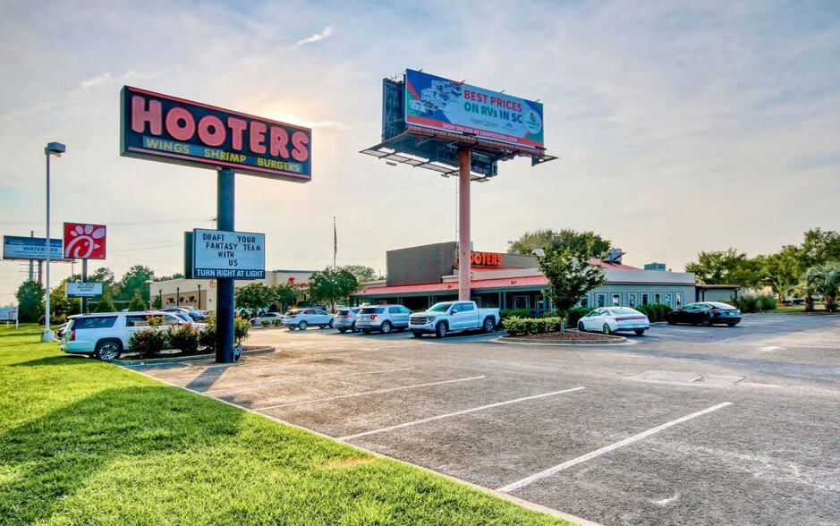 Primary Photo Of 10133 N Kings Hwy, Myrtle Beach Restaurant For Sale