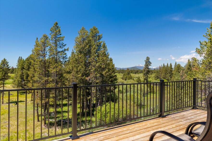 More Photos Of 53345 Riverview Dr, La Pine Multifamily For Sale
