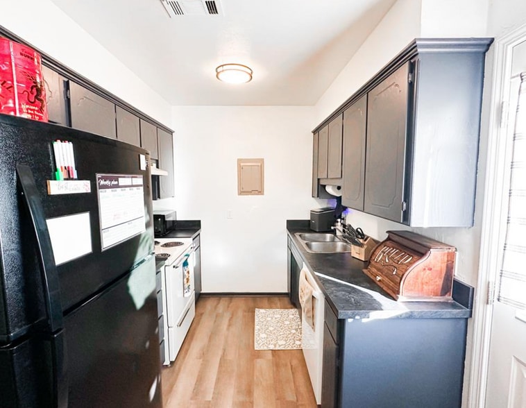 More Photos Of 116 McKenzie Dr, Weatherford Apartments For Sale