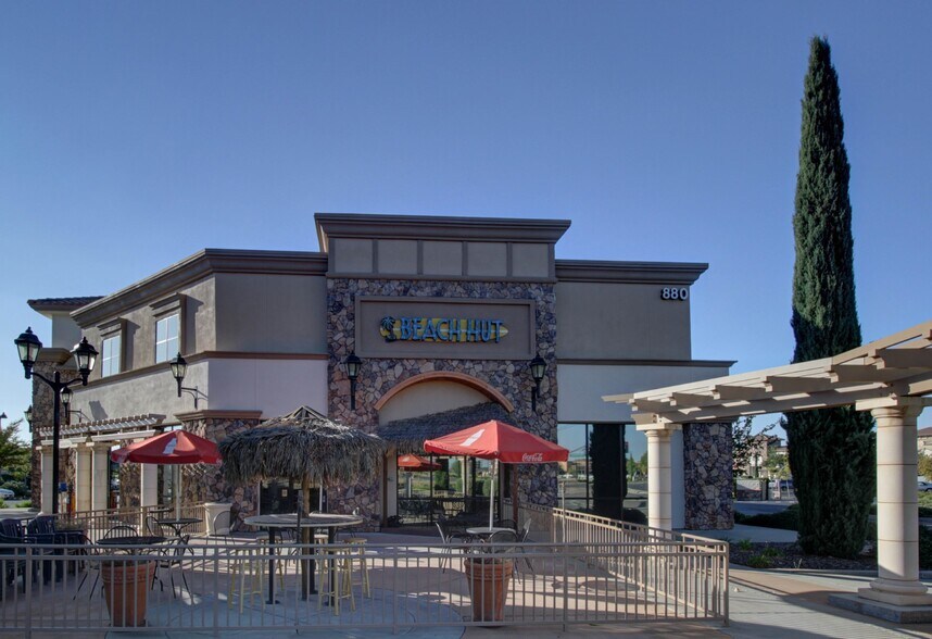 More Photos Of 765 S Hwy, Lincoln Unknown For Lease