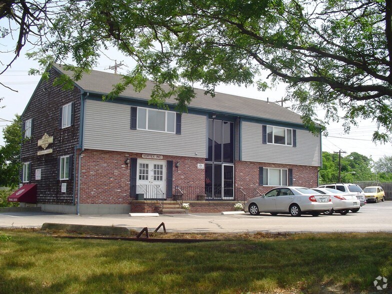 Primary Photo Of 3666-3670 W Shore Rd, Warwick Office For Lease