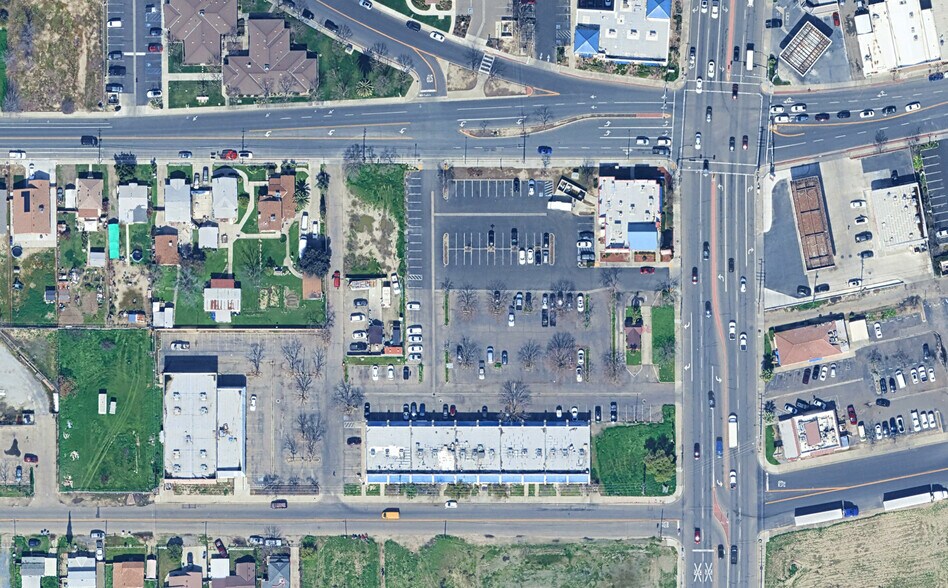 More Photos Of SWQ 11th Ave @ 7th Street, Hanford Land For Sale