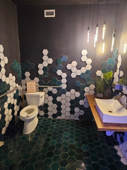 More Photos Of 433-507 Pier Ave, Hermosa Beach Storefront Retail Office For Lease