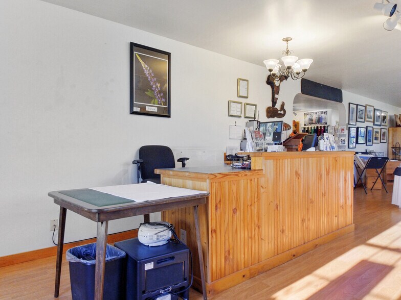 More Photos Of 7 Old Searsport Ave, Belfast Convenience Store For Sale