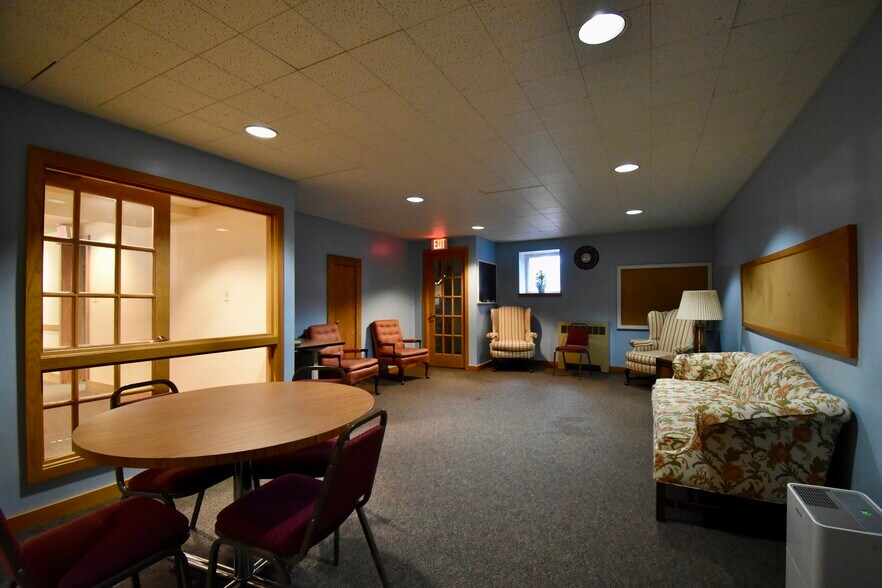 More Photos Of 209 Washtenaw Rd, Ypsilanti Specialty For Lease