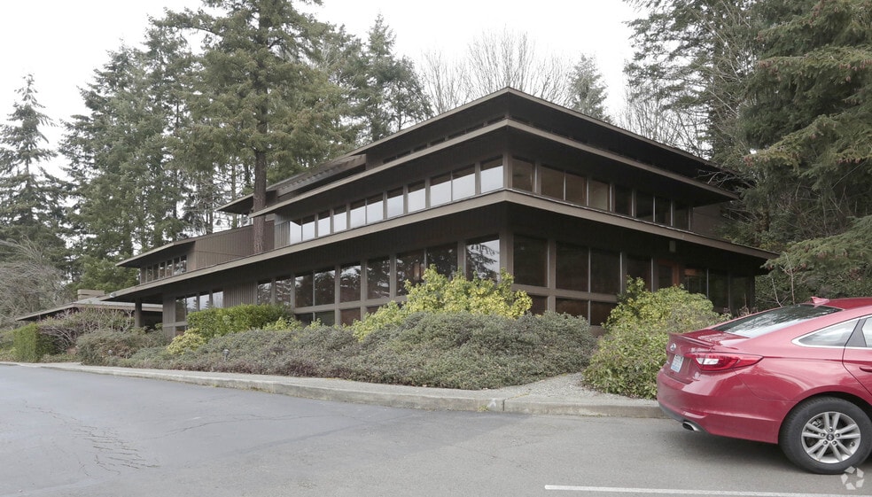 More Photos Of 2025 112th Ave NE, Bellevue Office For Lease