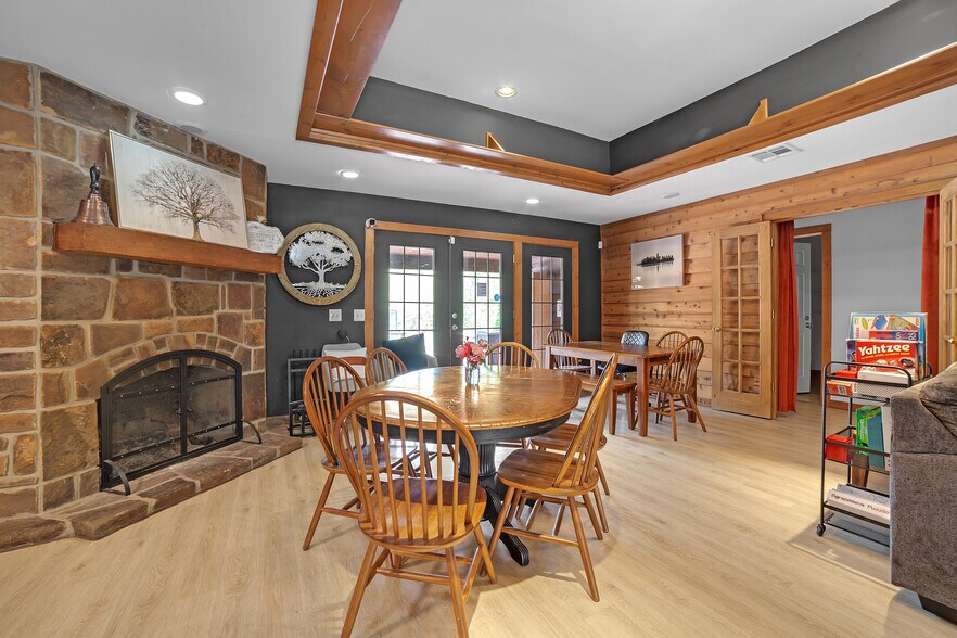 More Photos Of 446724 E 390 Rd, Langley Hotel For Sale