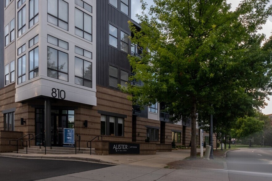 More Photos Of 810 E 7th St, Charlotte Apartments For Lease