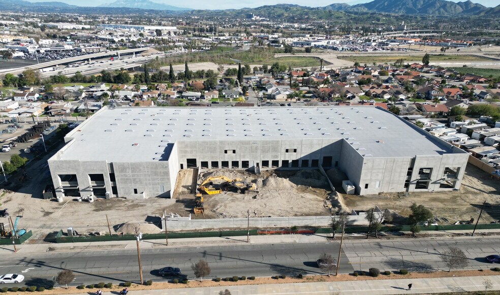 Primary Photo Of 939 S Inland Center Dr, San Bernardino Warehouse For Lease
