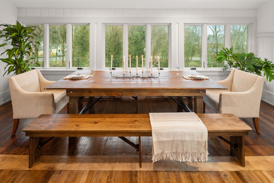 More Photos Of 56 Turner Mill Ln, Stowe Specialty For Sale