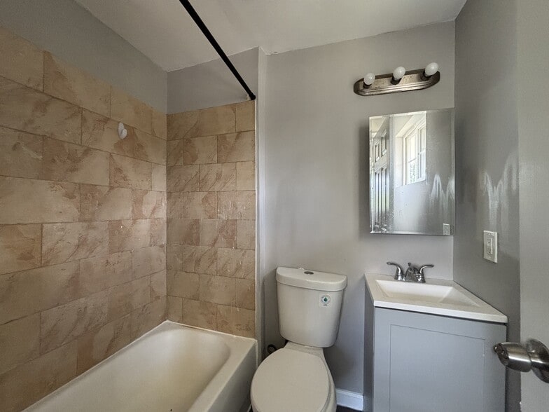 More Photos Of 15488 Mount Calvert Rd, Upper Marlboro Apartments For Sale