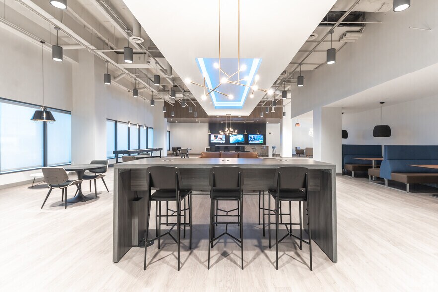 More Photos Of 12001 N Central Expy, Dallas Office For Lease