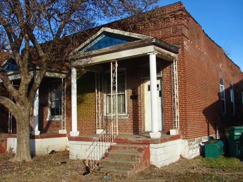 More Photos Of 472 N 25th St, East Saint Louis Apartments For Sale