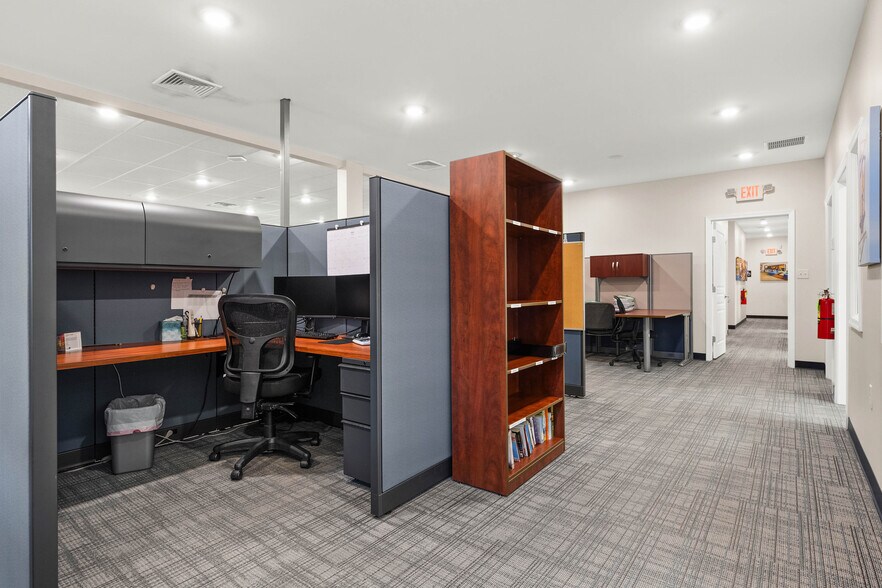 More Photos Of 12800 Hospitality Way, Ocean City Office For Sale