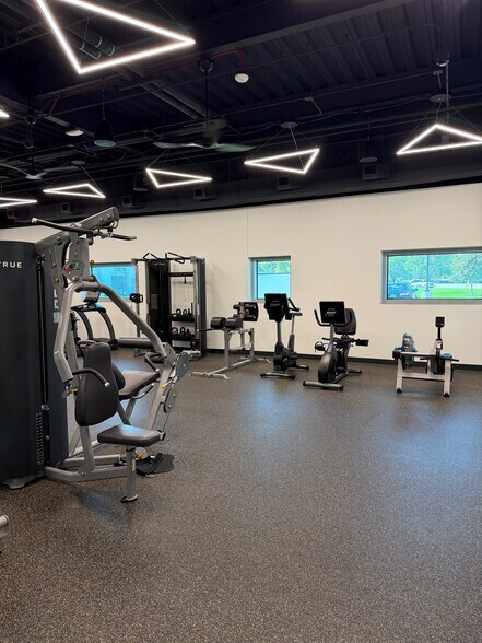 More Photos Of 14606 Branch St, Omaha Office For Lease