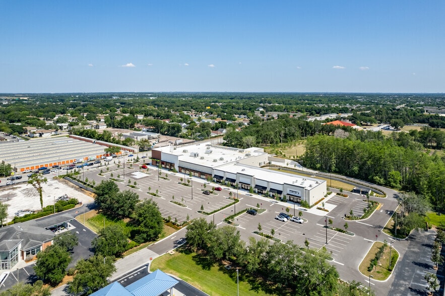 More Photos Of 1200 Daniel Rd, Winter Garden General Retail For Lease